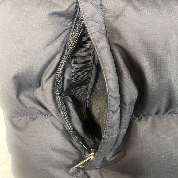 The North Face Nuptse 700 Down Vest Women’s Medium Black Puffer F09 - Picture 9 of 16